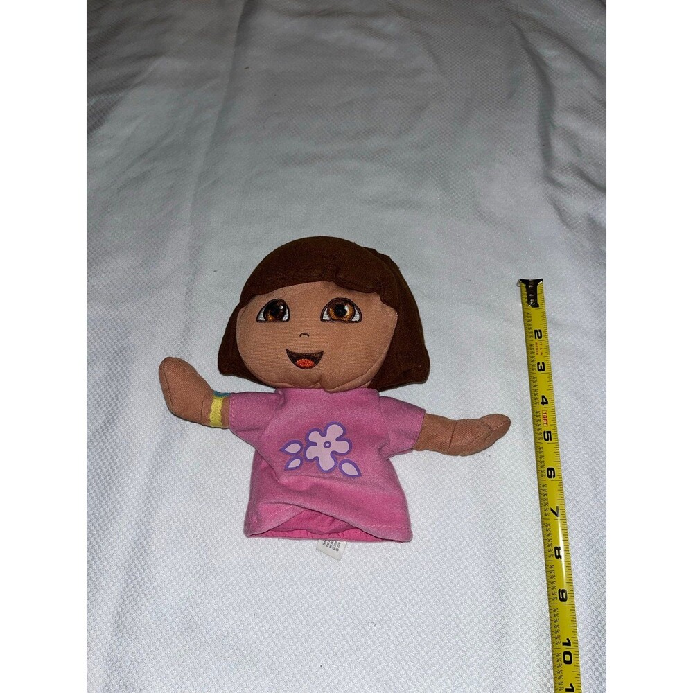 Fisher-Price 2005 Nickelodeon Dora the Explorer Hand Puppet